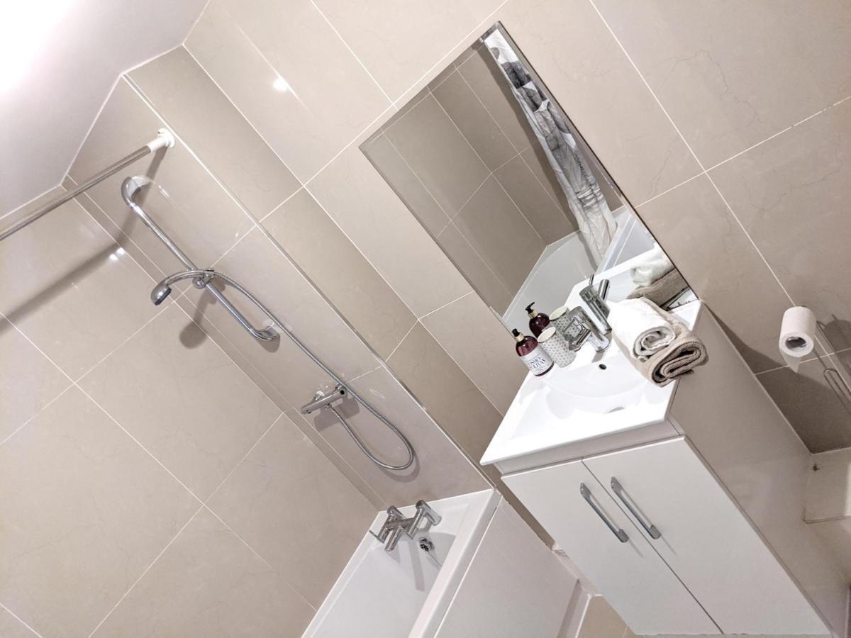 Koala & Tree - Renovated 2 Bed Apartment In City Centre - Short Lets & Serviced Accommodation Cambridge Kültér fotó
